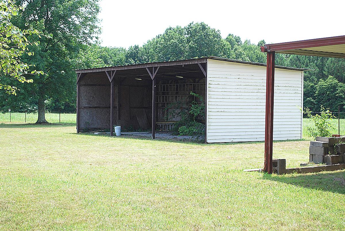 178 Taylor Road Rockvale, TN 37153 - Photo 5 of 25 a view of a backyard