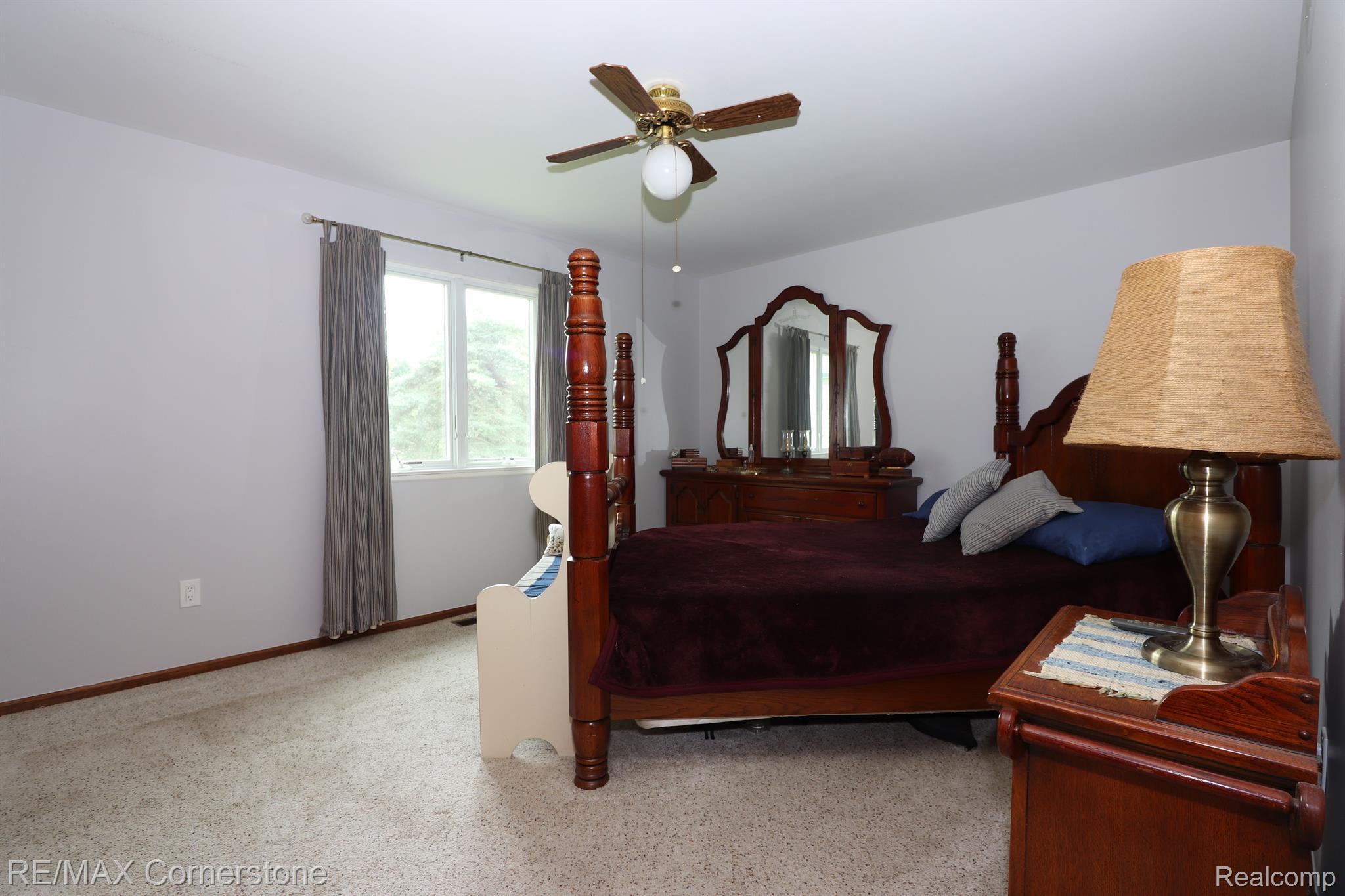 951 Old Plank Road Milford, MI 48381 - Photo 14 of 26 Primary Bedroom