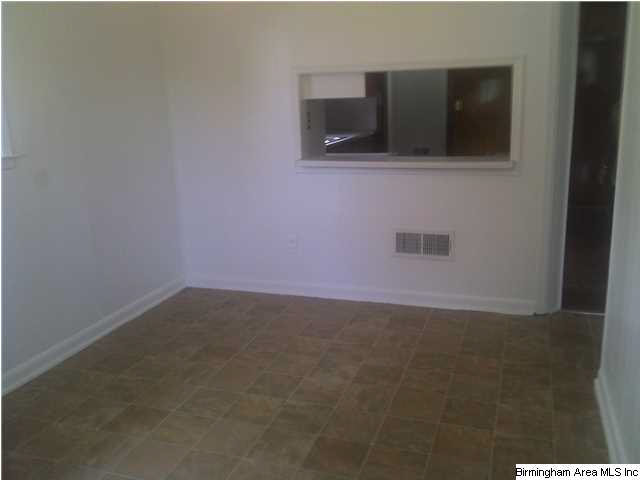1429 16th Way Southwest Birmingham, AL 35211 - Photo 5 of 8