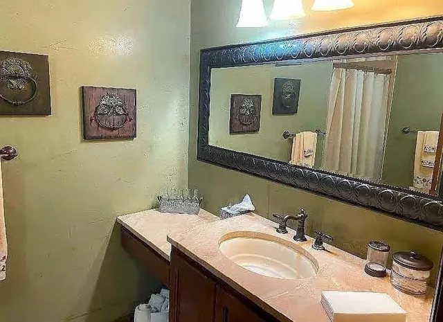 $1,395,000 | 14803 Farm To Market Road 322, Elkhart, TX 75839