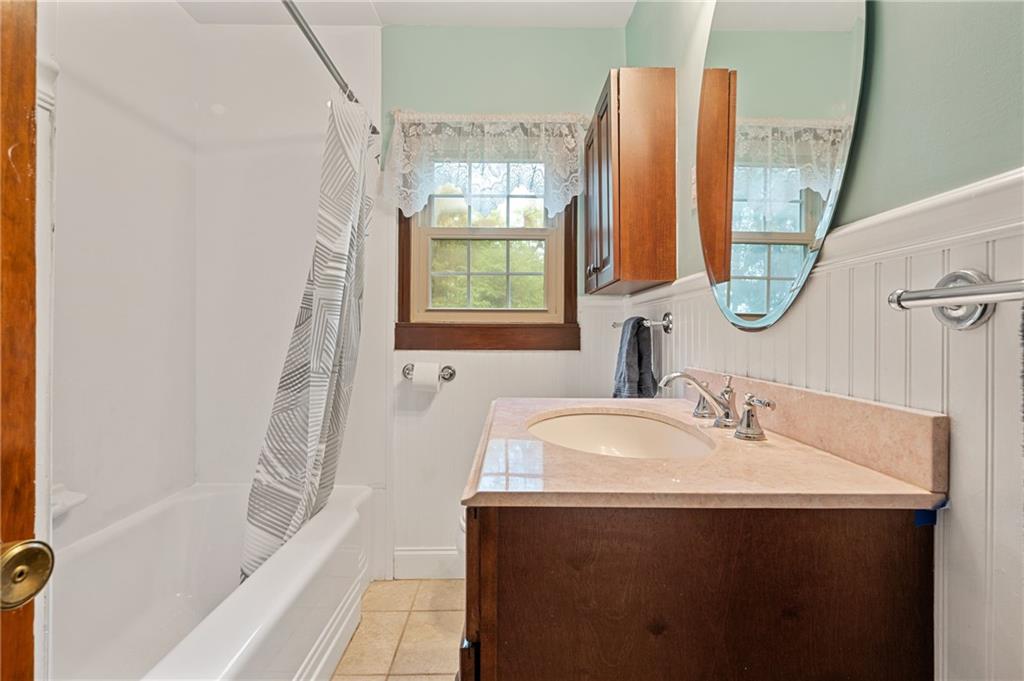 810 Wible Run Road Pittsburgh, PA 15209 - Photo 8 of 23