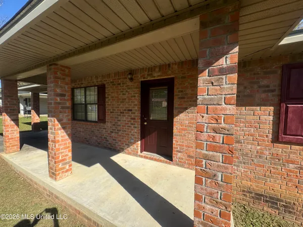 $129,950 | 108 A B Thompson St Summit, Summit, MS 39666
