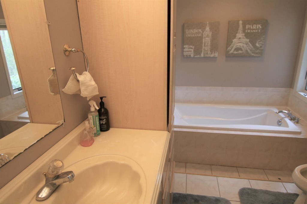 7 Reservoir Road Southwick, MA 01077 - Photo 15 of 28 Gallery Image 15