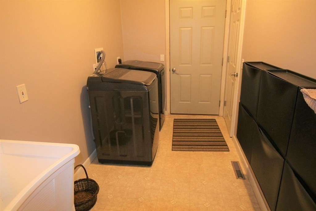 7 Reservoir Road Southwick, MA 01077 - Photo 16 of 28 Gallery Image 16