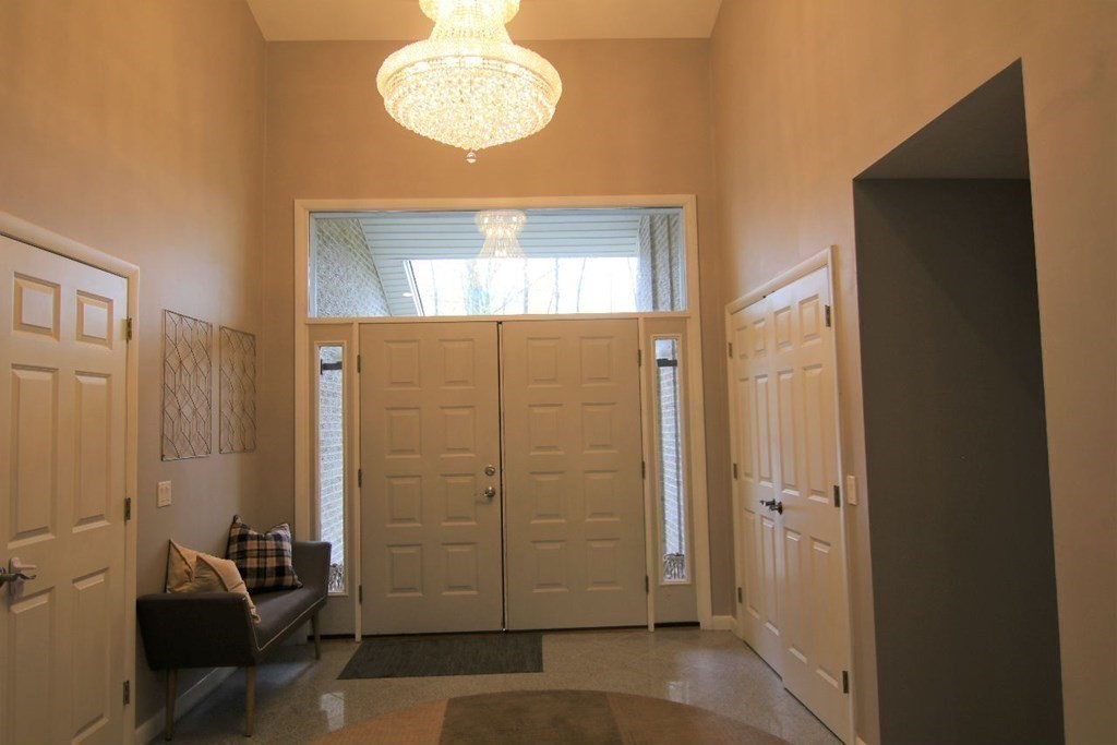 7 Reservoir Road Southwick, MA 01077 - Photo 4 of 28 Gallery Image 4