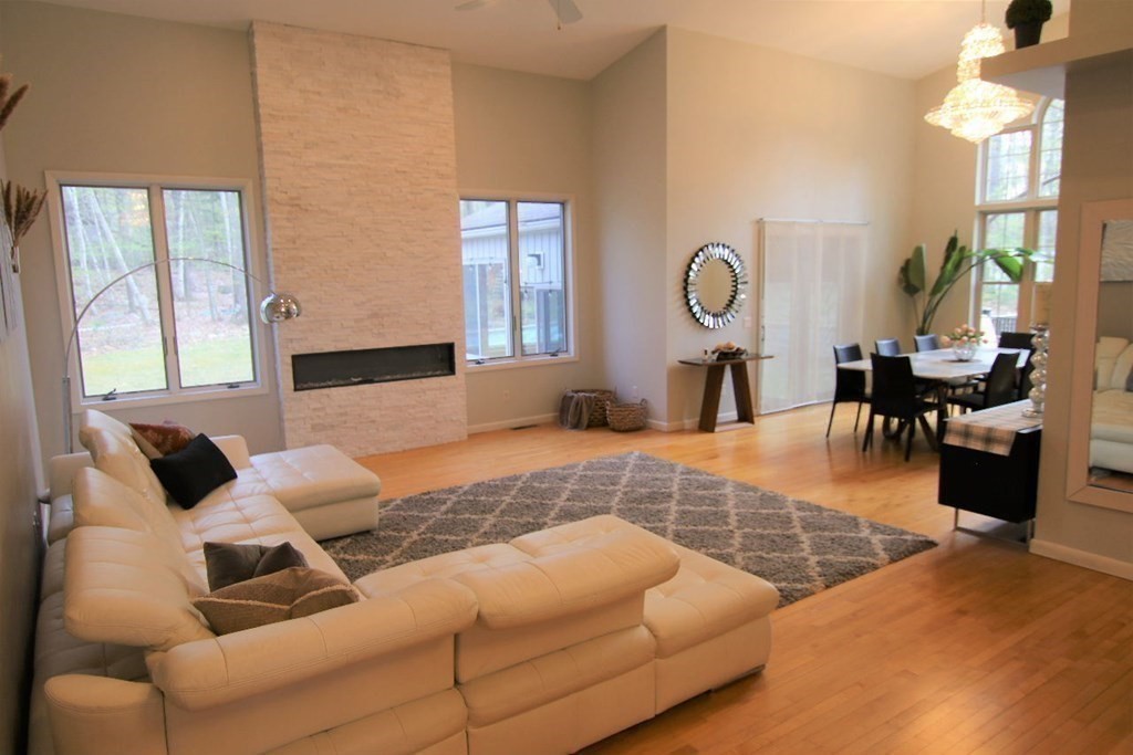 7 Reservoir Road Southwick, MA 01077 - Photo 5 of 28 Gallery Image 5