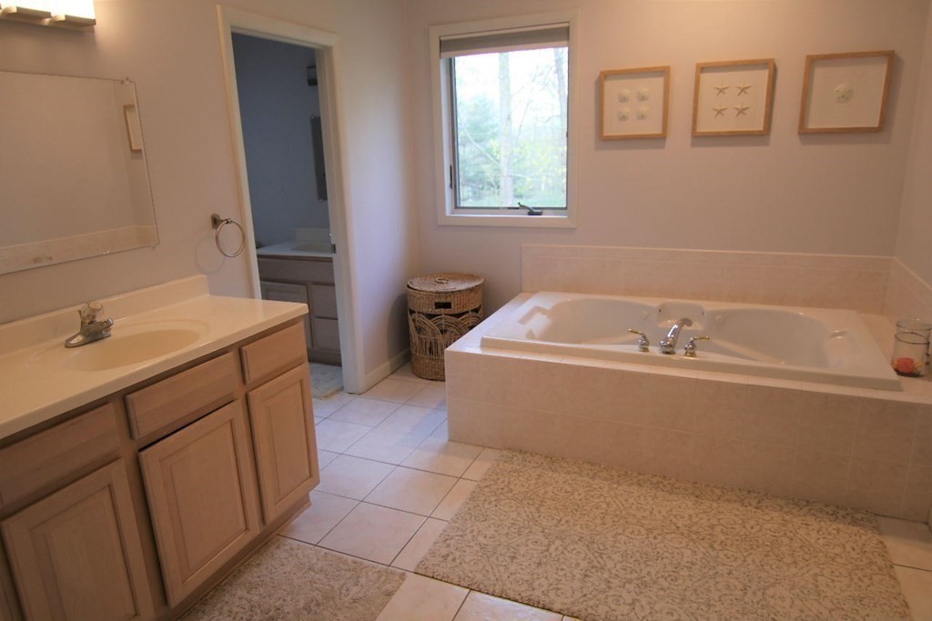 7 Reservoir Road Southwick, MA 01077 - Photo 10 of 28 Gallery Image 10