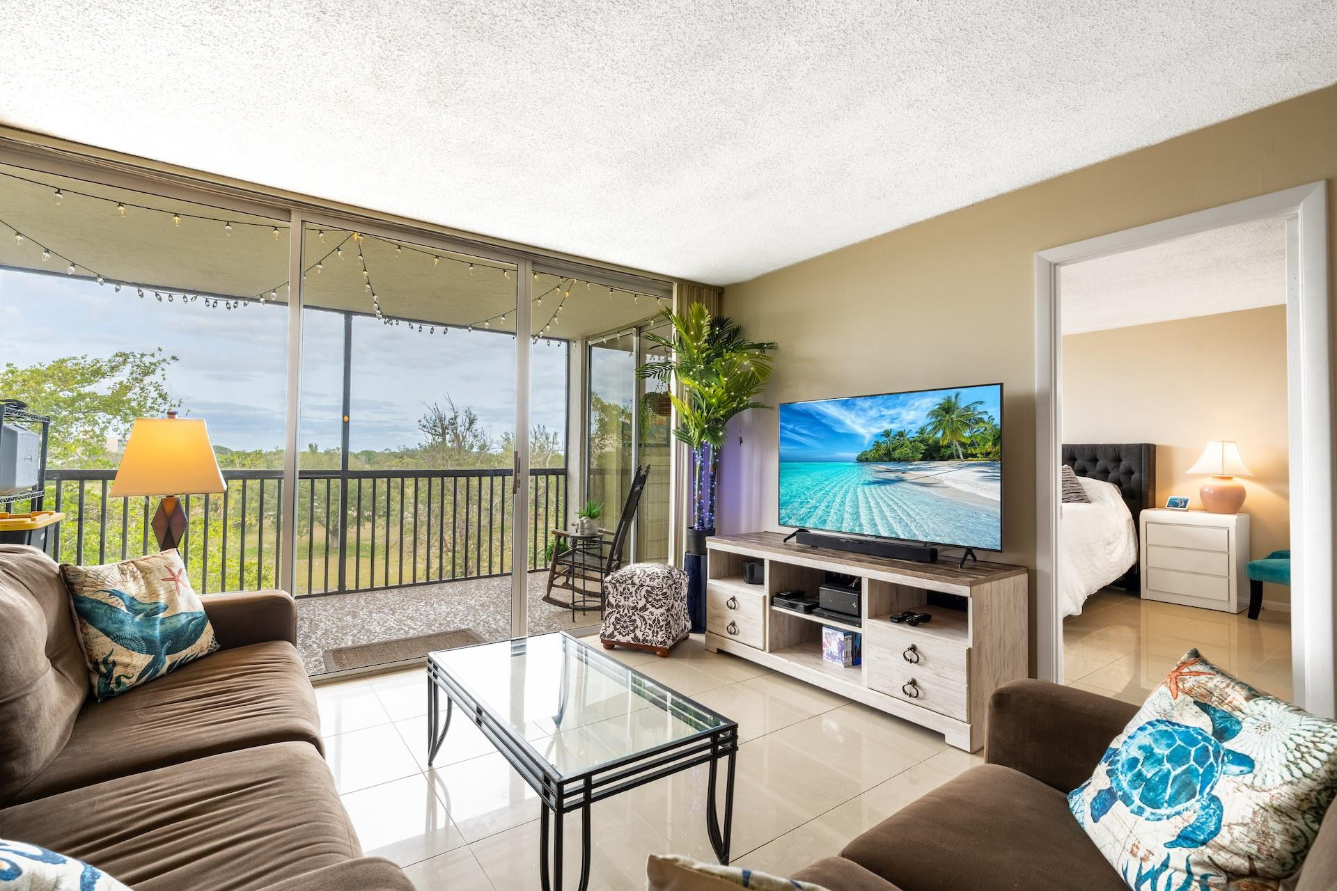 5260 Northwest 2nd Avenue, Unit PH7 Boca Raton, FL 33487 - Photo 3 of 32 Photo 3