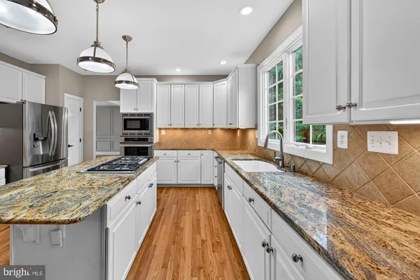 $1,500,000 | 1702 Landon Hill Road, Vienna, VA 22182
