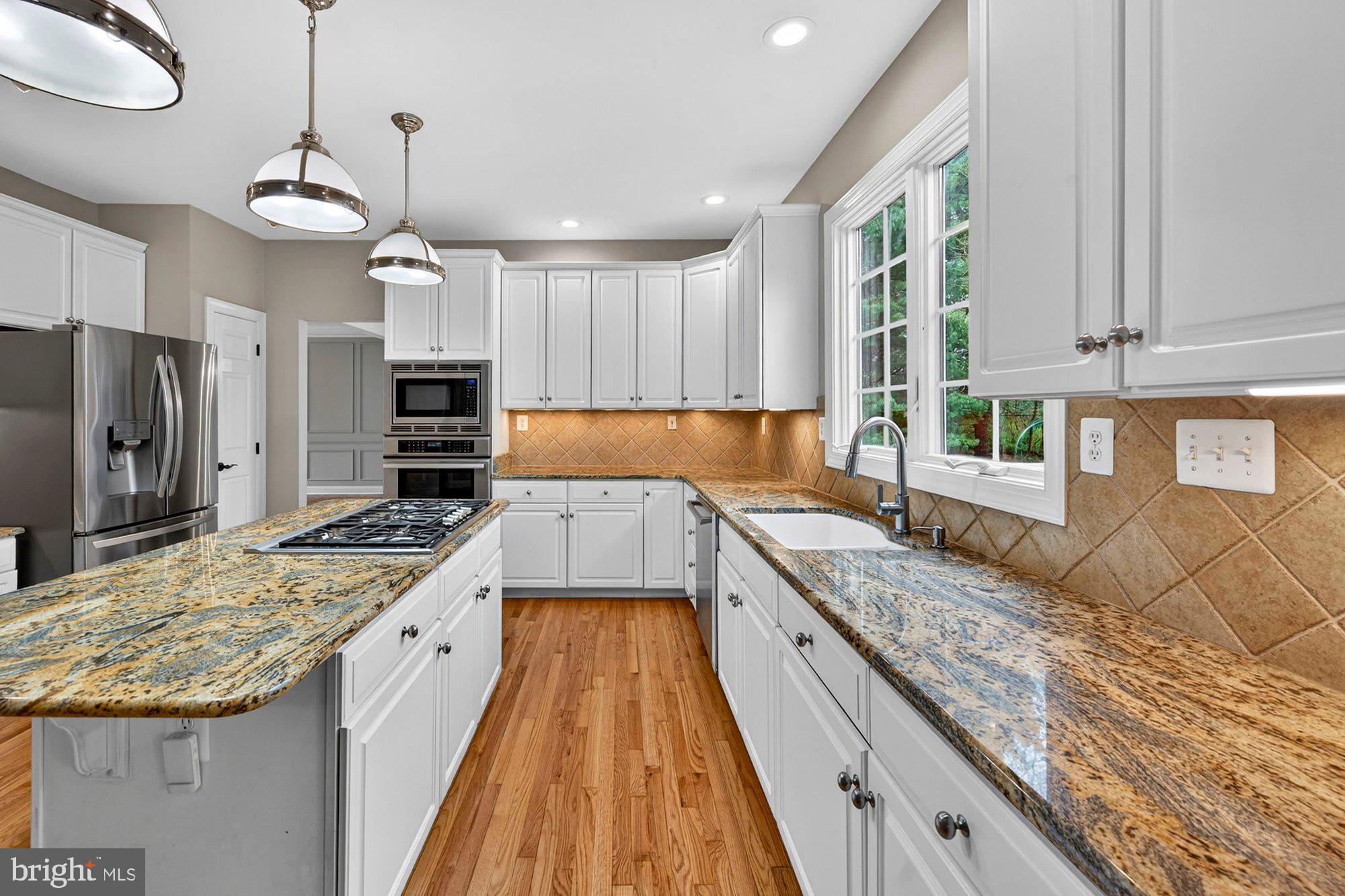 1702 Landon Hill Road Vienna, VA 22182 - Photo 17 of 111