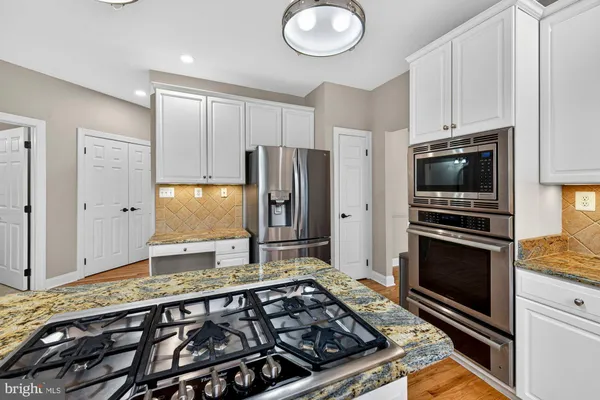 $1,500,000 | 1702 Landon Hill Road, Vienna, VA 22182