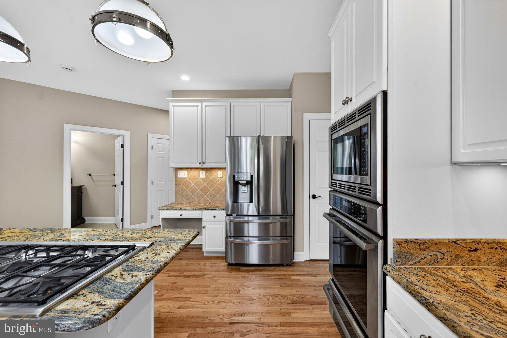 1702 Landon Hill Road Vienna, VA 22182 - Photo 21 of 111