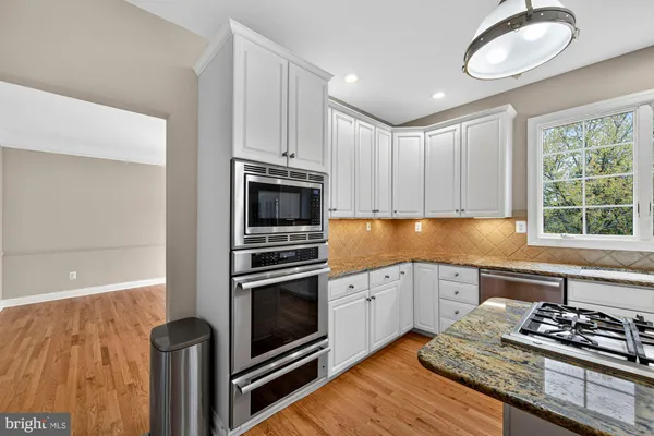 $1,500,000 | 1702 Landon Hill Road, Vienna, VA 22182
