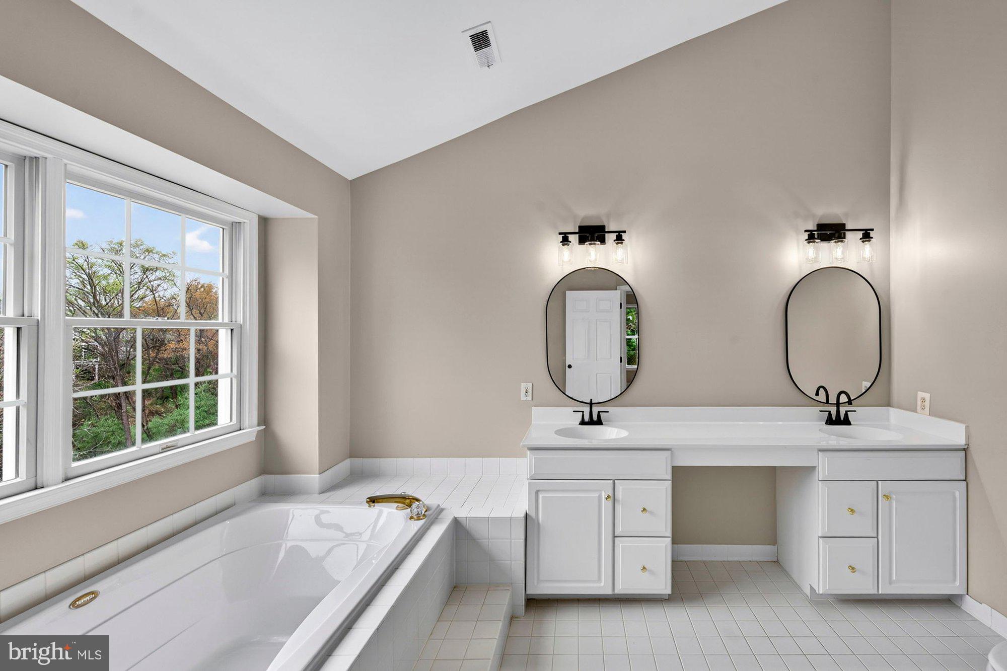 1702 Landon Hill Road Vienna, VA 22182 - Photo 47 of 111