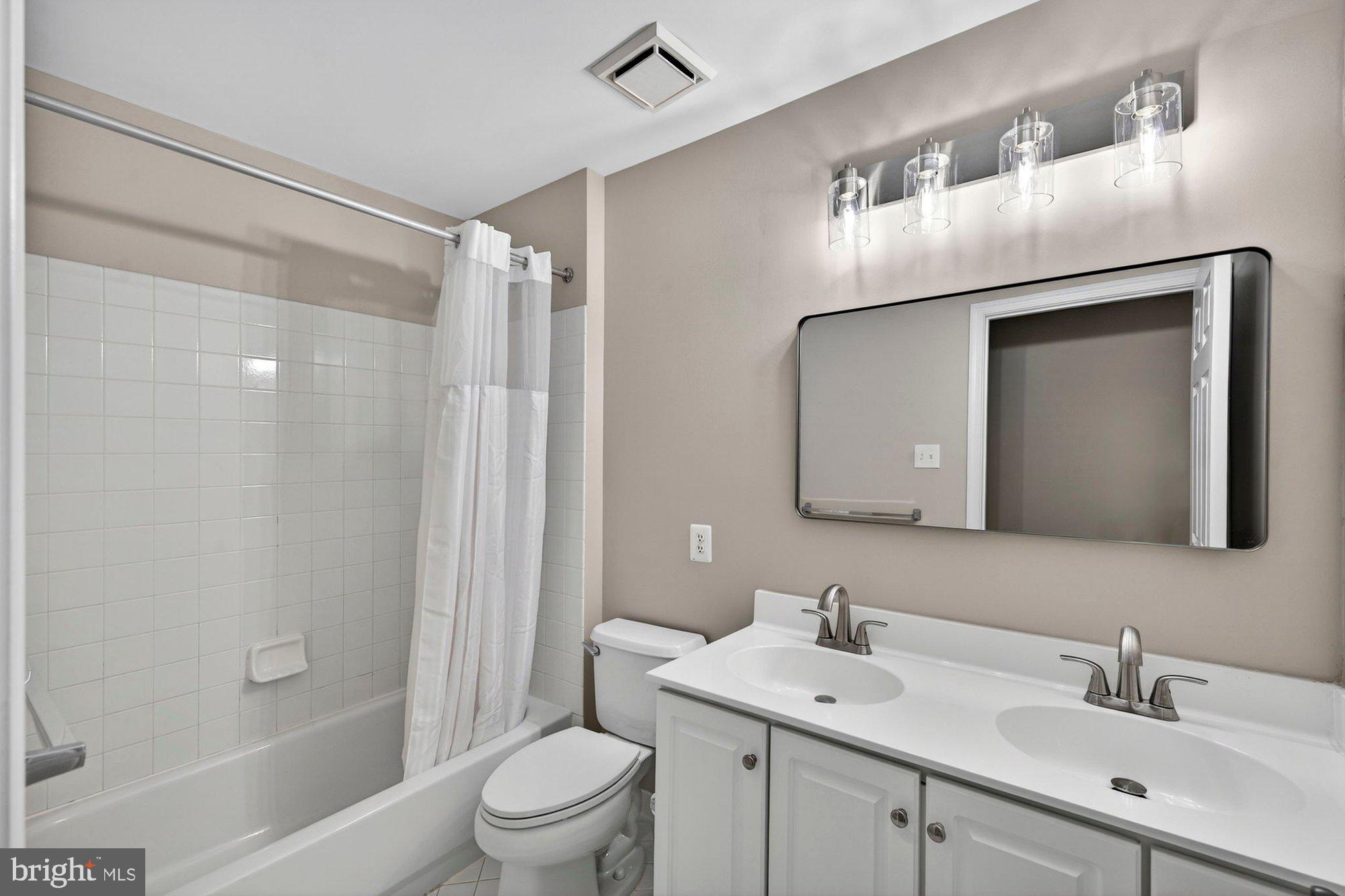 1702 Landon Hill Road Vienna, VA 22182 - Photo 59 of 111