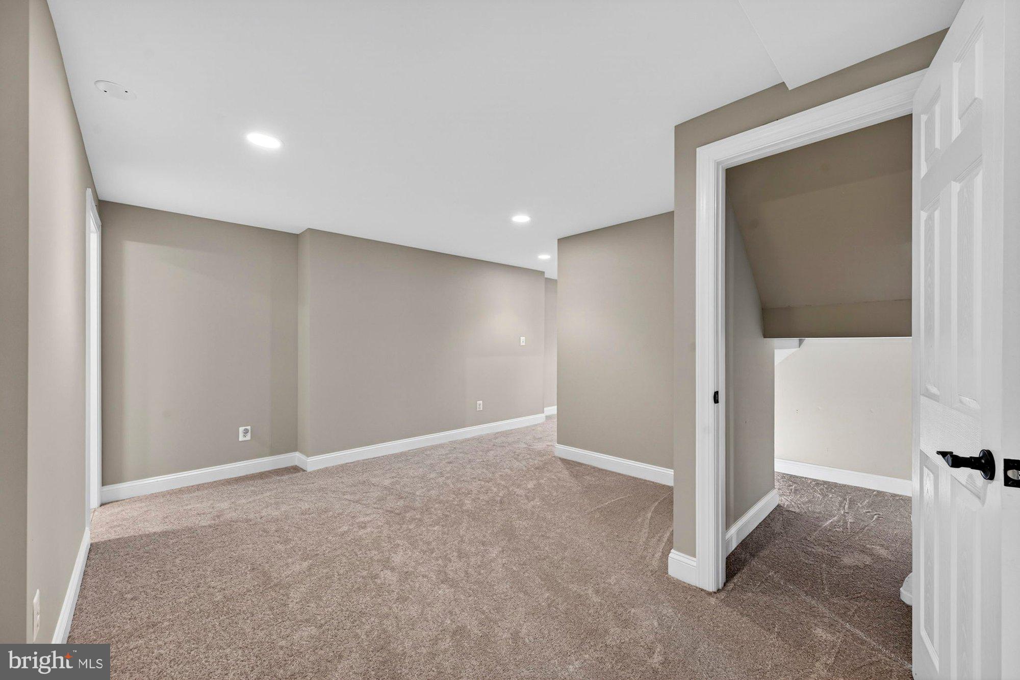 1702 Landon Hill Road Vienna, VA 22182 - Photo 73 of 111