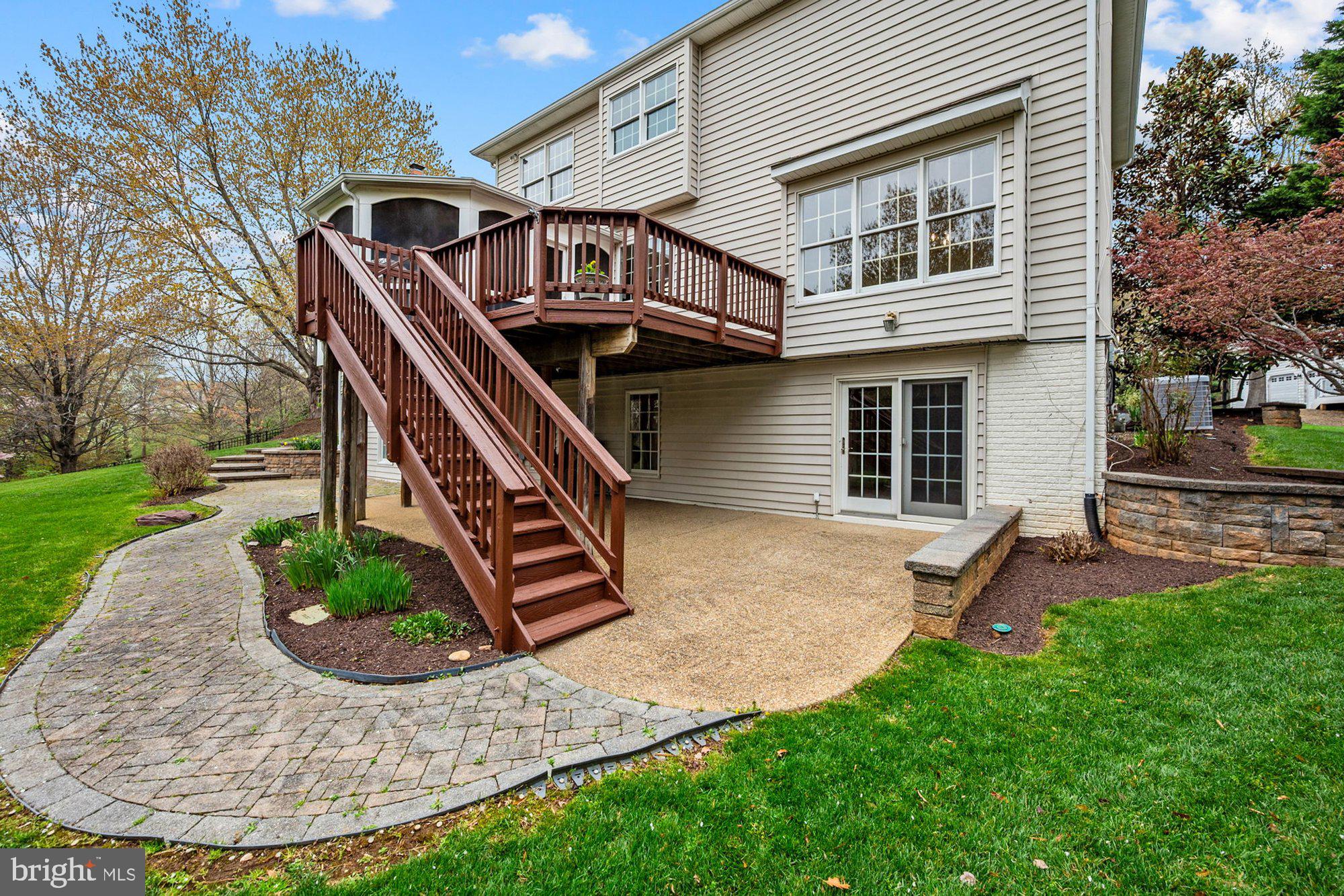 1702 Landon Hill Road Vienna, VA 22182 - Photo 83 of 111