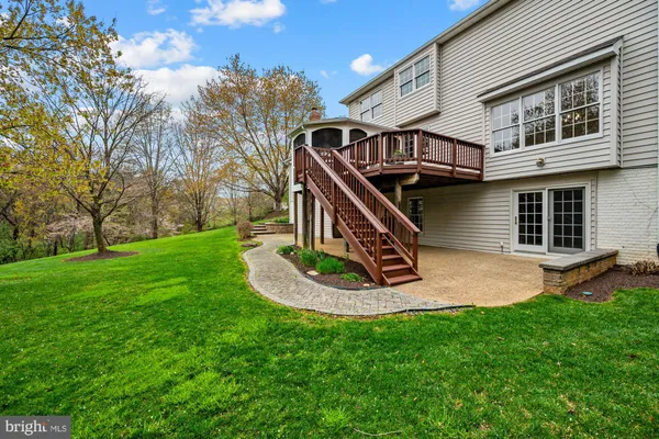 $1,500,000 | 1702 Landon Hill Road, Vienna, VA 22182