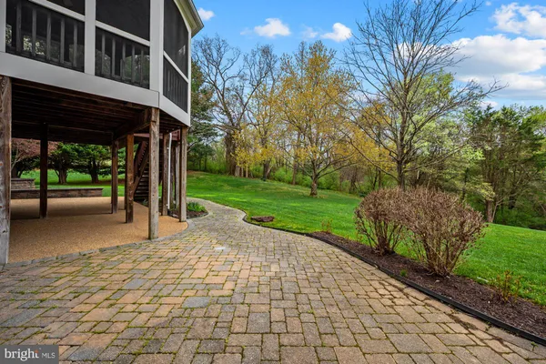 $1,500,000 | 1702 Landon Hill Road, Vienna, VA 22182