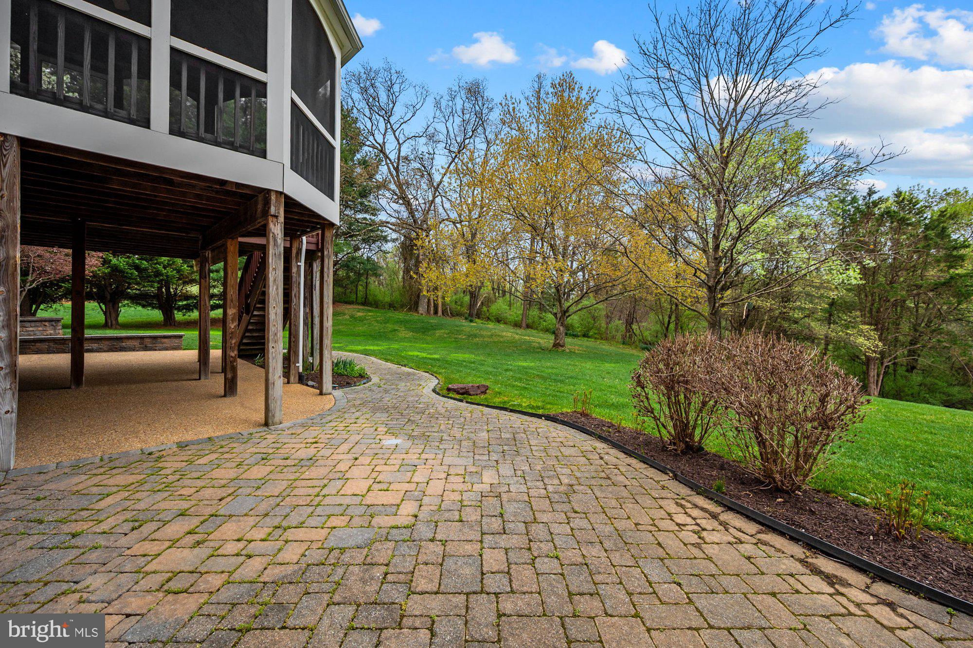 1702 Landon Hill Road Vienna, VA 22182 - Photo 88 of 111