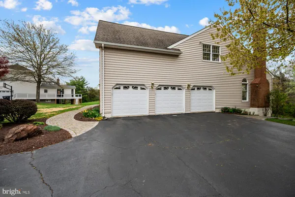 $1,500,000 | 1702 Landon Hill Road, Vienna, VA 22182