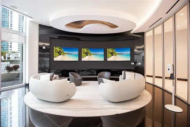 $4,350 | 851 Northeast 1st Avenue, Unit 3500, Miami, FL 33132