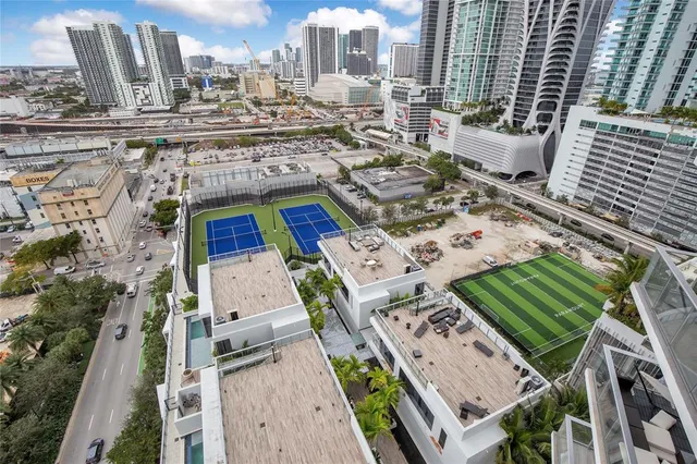 $4,350 | 851 Northeast 1st Avenue, Unit 3500, Miami, FL 33132