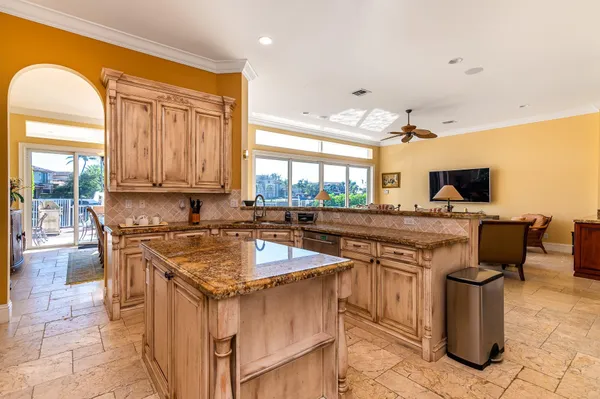 $13,000 | 580 Admirals Way, Delray Beach, FL 33483