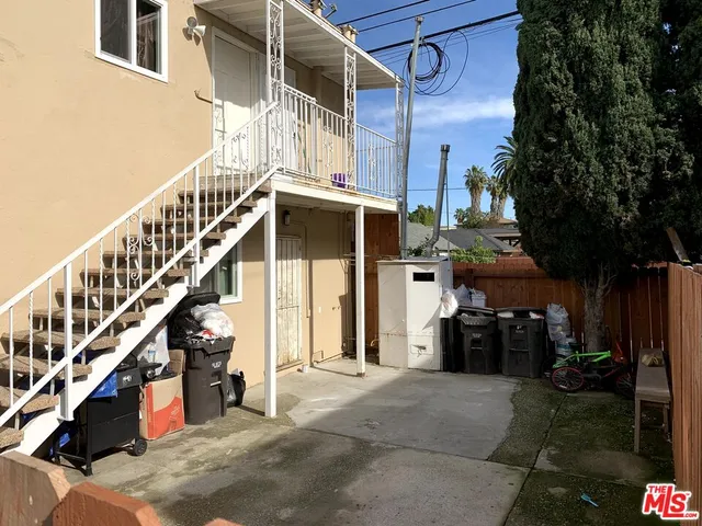 $1,900,000 | 435 West 11th Street, Long Beach, CA 90813