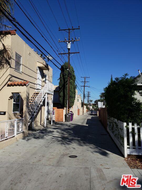 435 West 11th Street Long Beach, CA 90813 - Photo 2 of 11 a view of a garage with a white building
