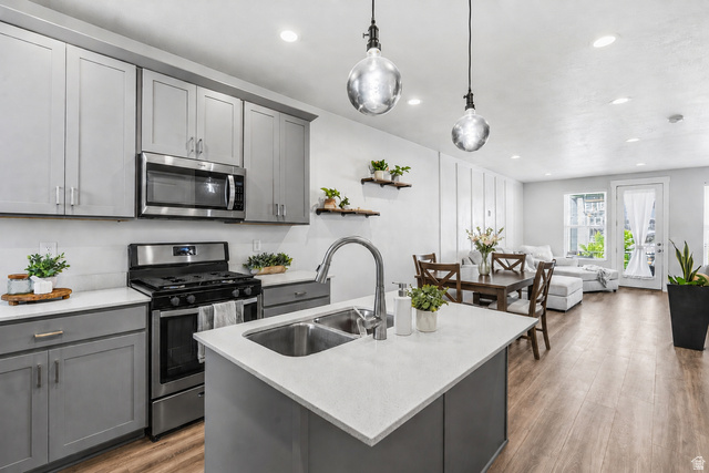 11011 Lake Run Road South Jordan, UT 84009 - Photo 5 of 21 Appliances included in the sale.