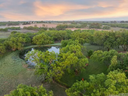 $599,000 | 4416 County Road 117, Floresville, TX 78114