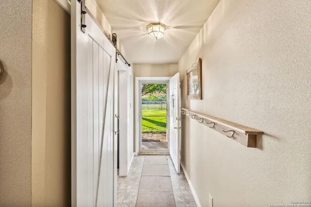 $599,000 | 4416 County Road 117, Floresville, TX 78114