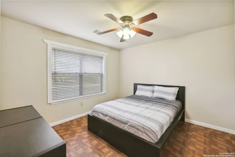 $599,000 | 4416 County Road 117, Floresville, TX 78114