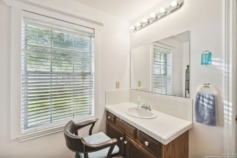 $599,000 | 4416 County Road 117, Floresville, TX 78114