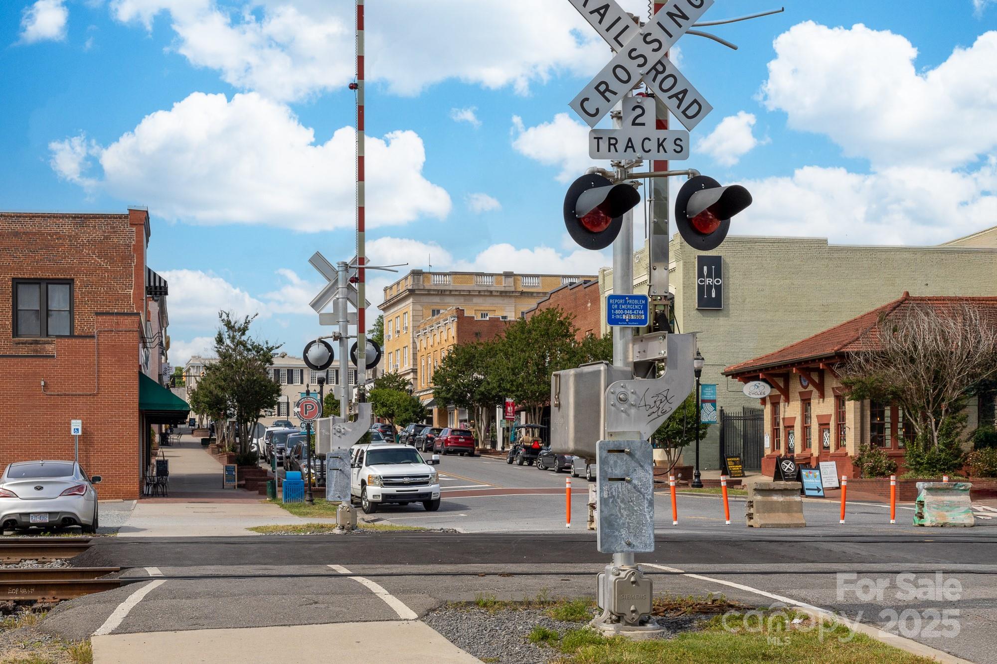1006 Kingbird Lane Clover, SC 29710 - Photo 40 of 41 a street sign on a street corner
