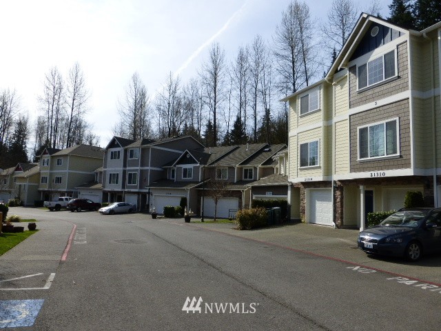21314 11th Drive Southeast Bothell, WA 98021 - Photo 2 of 19 Gallery Image 2