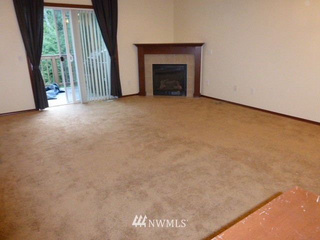 21314 11th Drive Southeast Bothell, WA 98021 - Photo 4 of 19 Gallery Image 4