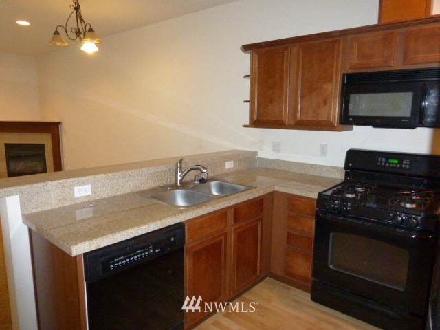 21314 11th Drive Southeast Bothell, WA 98021 - Photo 6 of 19 Gallery Image 6