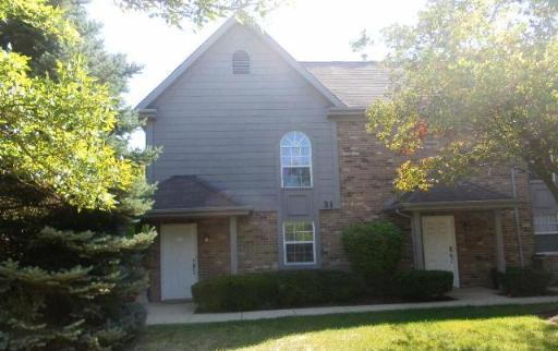 31 Foxcroft Road, Unit 111 Naperville, IL 60565 - Photo 1 of 10
