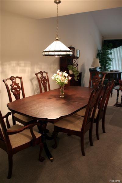 23047 Farmington Road, Unit 29 Farmington, MI 48336 - Photo 10 of 21 Dining RoomVERT