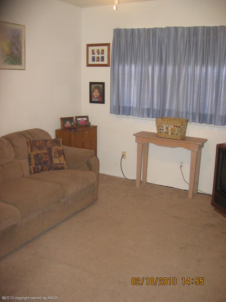 2603 Douglas Drive Amarillo, TX 79110 - Photo 13 of 20 1ST BDRM USED AS DEN