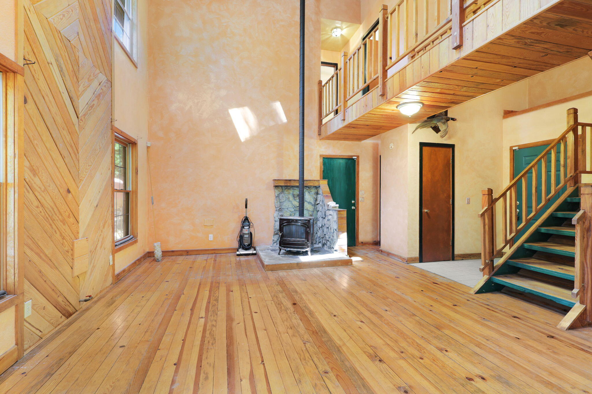 34540 Twin Cedars Road Shingletown, CA 96088 - Photo 6 of 45 Living Room
