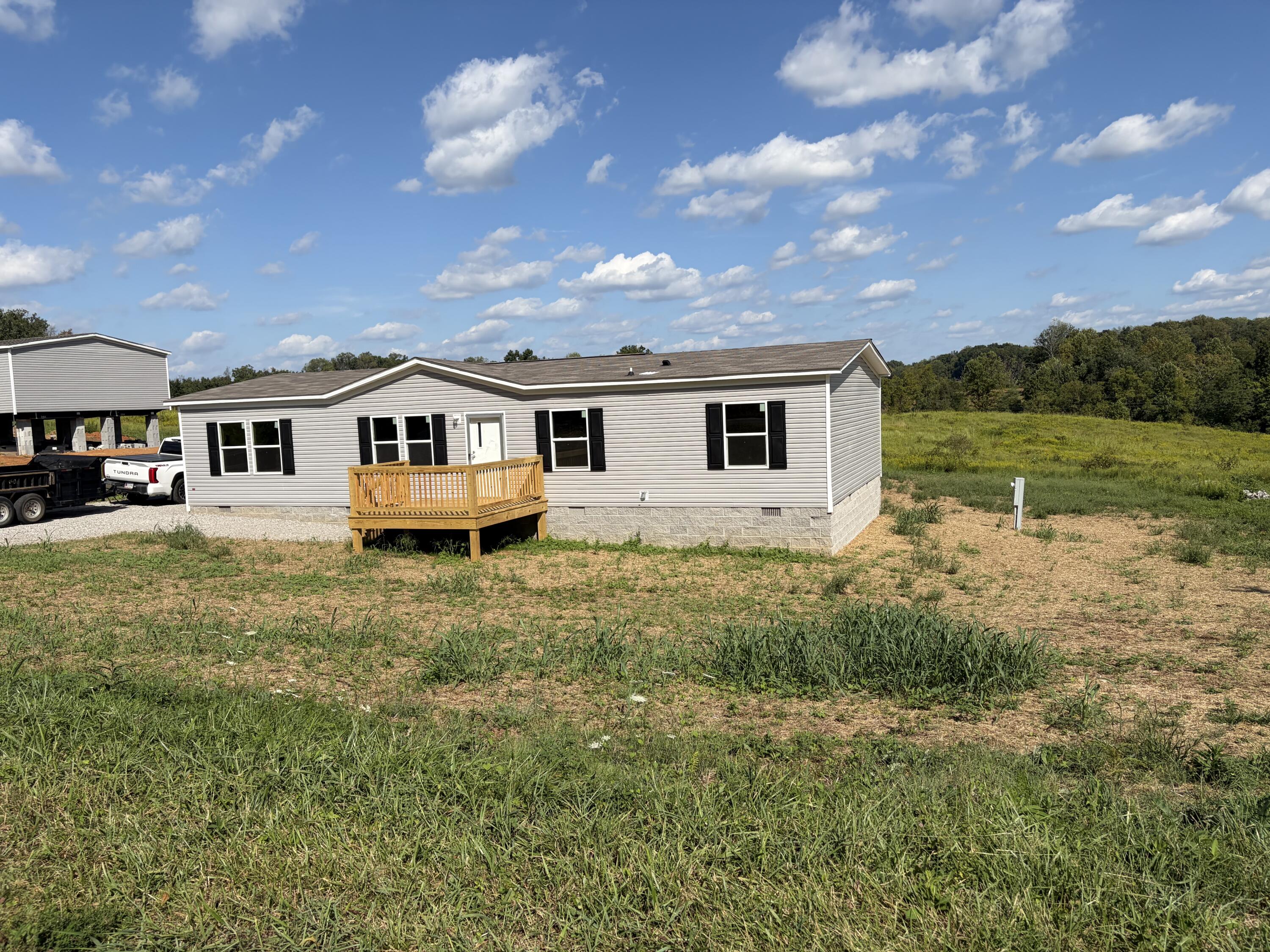 710 Roxy Lane Eubank, KY 42567 - Photo 3 of 23 IMG_0922