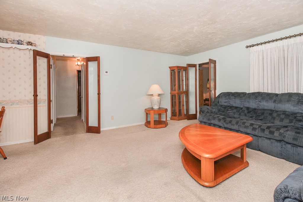 9748 West Ridgewood Drive Parma Heights, OH 44130 - Photo 6 of 31