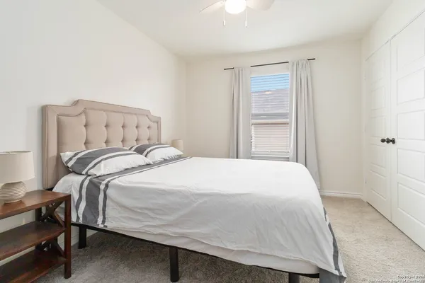 $2,200 | 6611 Runaway Row, Converse, TX 78109