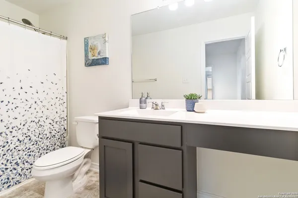 $2,200 | 6611 Runaway Row, Converse, TX 78109