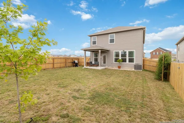 $2,200 | 6611 Runaway Row, Converse, TX 78109