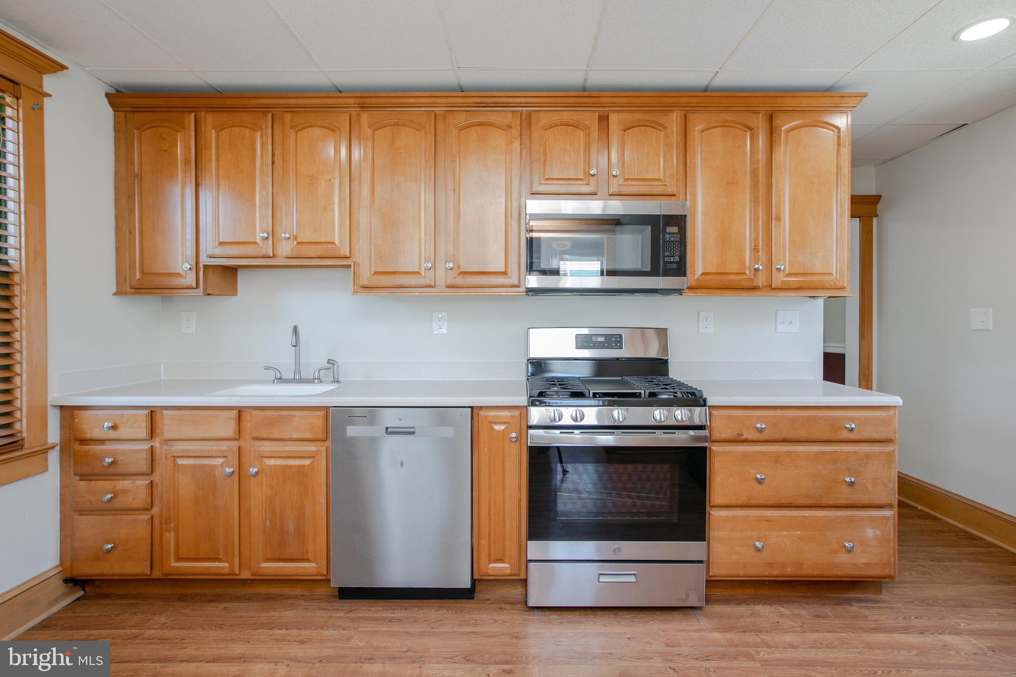 46 Morgan Avenue Hamilton, NJ 08619 - Photo 13 of 39 All Appliances Included