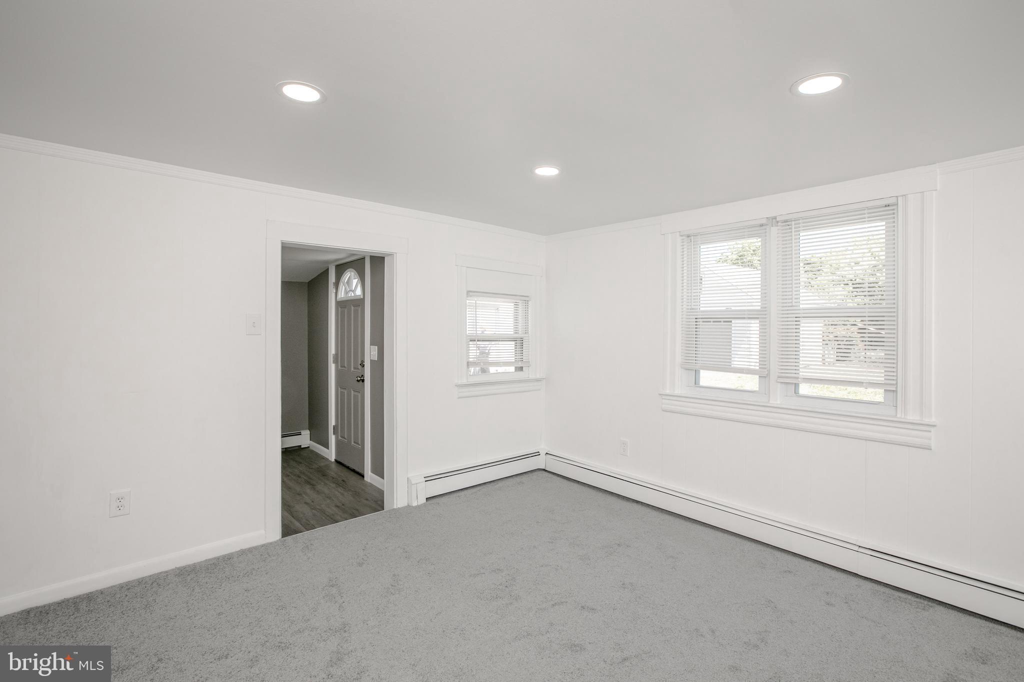 46 Morgan Avenue Hamilton, NJ 08619 - Photo 29 of 39 Living Room